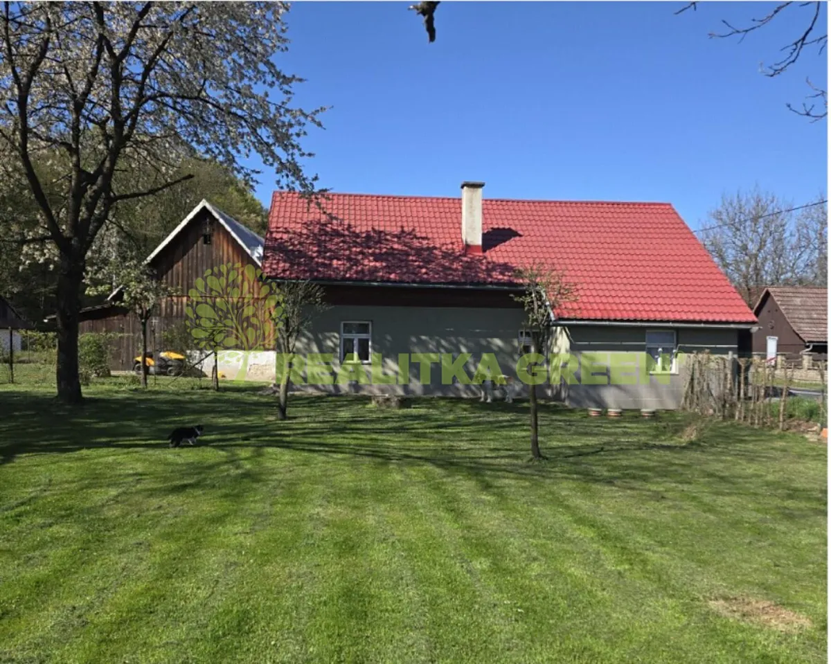 Prodej rodinného domu 550 m², pozemek 2336 m²